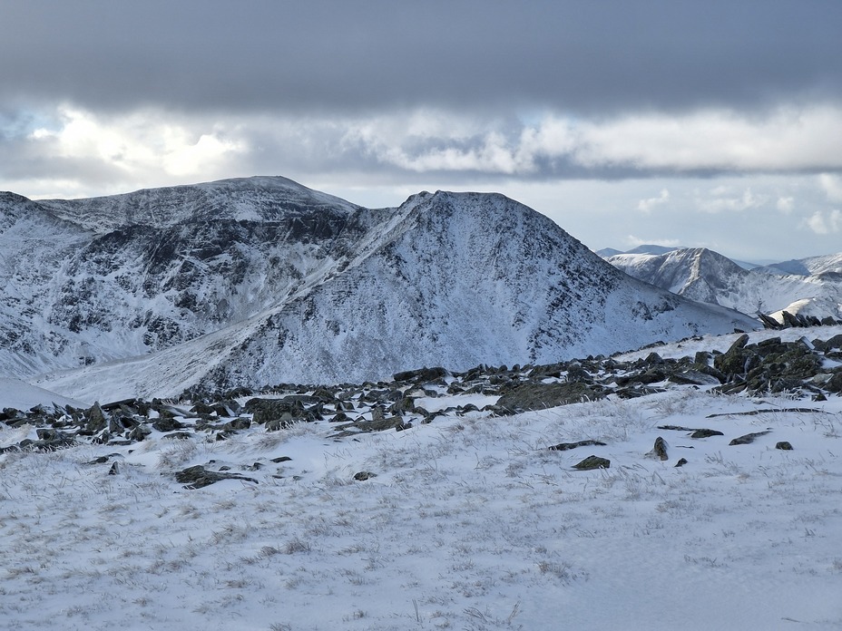 Yr Elen, 962 m (3,156 ft)