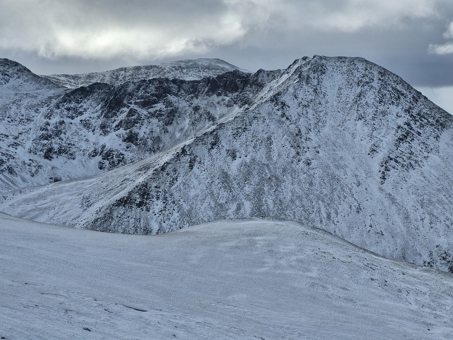 Yr Elen, 962 m (3,156 ft)