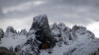 Urrieyu, Naranjo de Bulnes photo