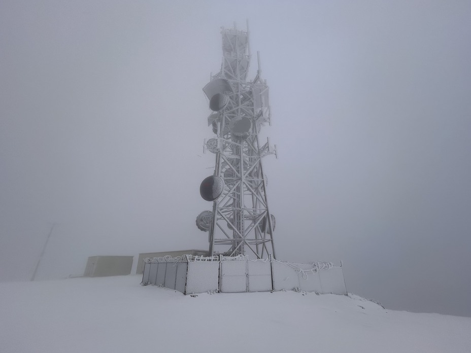 Snowy Mount Saint Helena 
