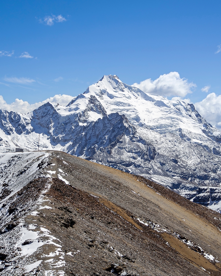 Huayna Potosí desde la cima del Chacaltaya, Huayna Potosi