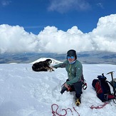 Хүйтэн 4374м, Khüiten Peak or Friendship Peak (友谊峰)