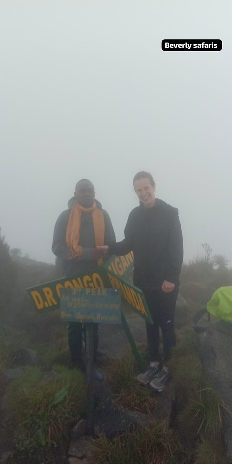 Being in 3 contries at once (3rd peak), Mount Sabyinyo