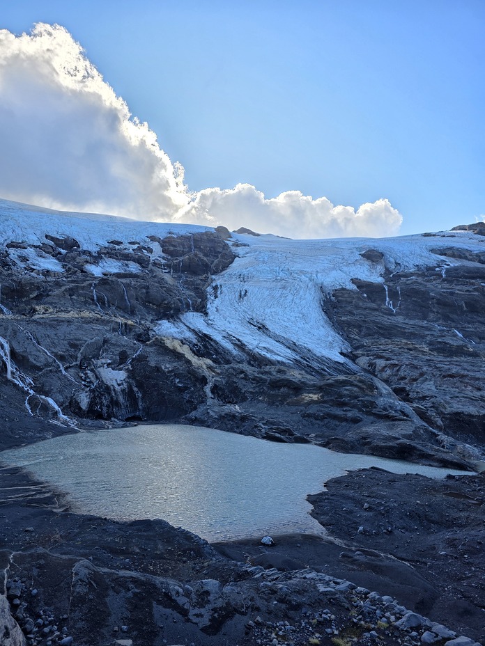 Lagunas Glaciares y vista al Sierra Nevada, Sierra Nevada (stratovolcano)