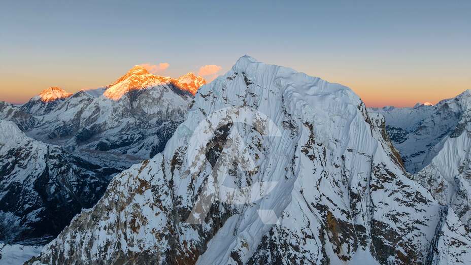 Alpinist Climber Expeditions - ACE, Cholatse
