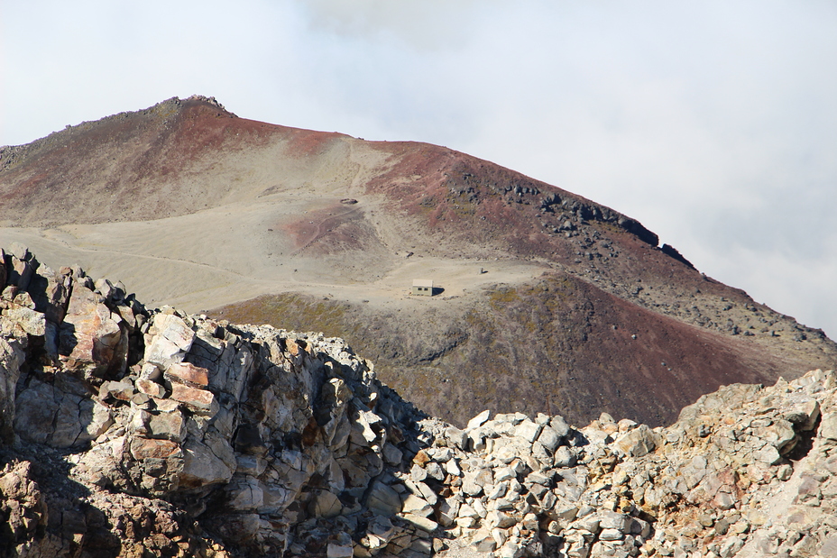 Lonely Syme Hut, Mount Egmont/Taranaki
