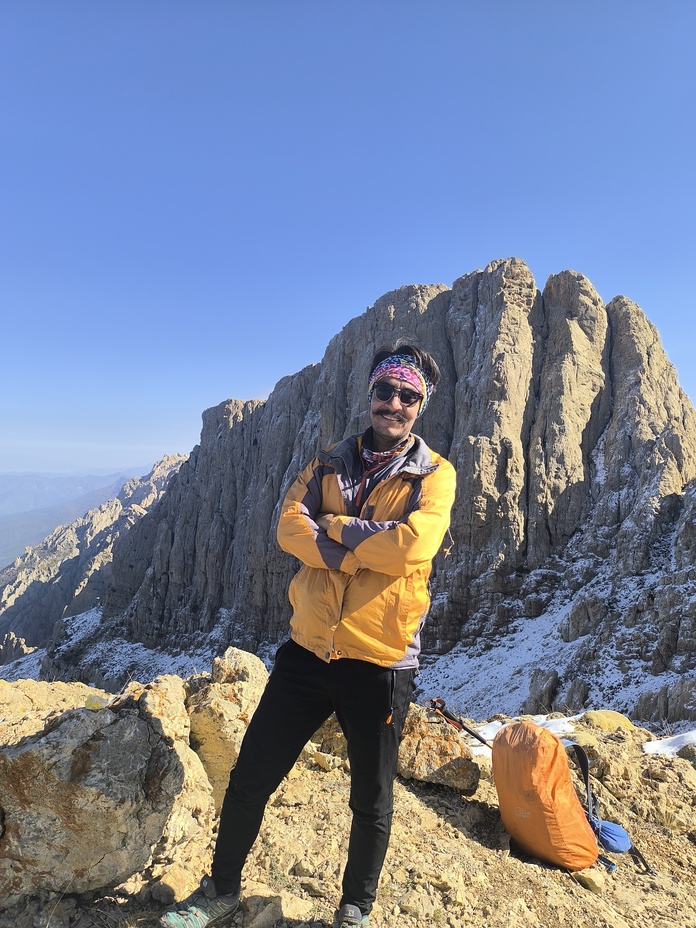 کلبه قبل از چشمه زرجو, Acho