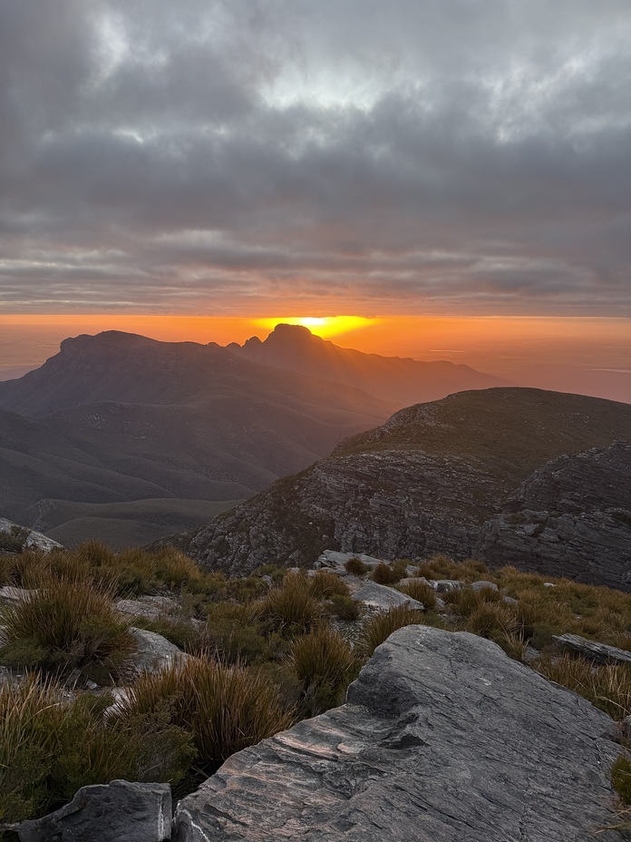 Sunrise, Bluff Knoll