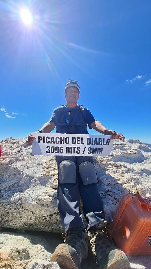 En la montana mas alta de Baja California, Picacho del Diablo