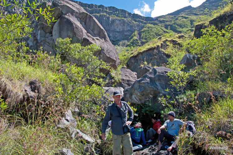 Break at Pos Wadunae, in a granite formation at 2.250m, Tambora