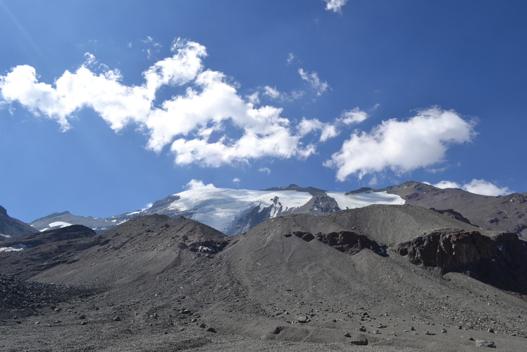 Mt. El Plomo during summer