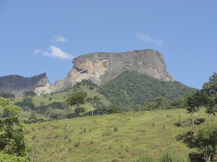 Pedra do Baú