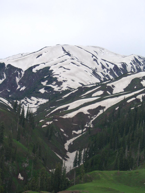 Makra Peak