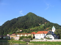 Hum (hill), Laško photo
