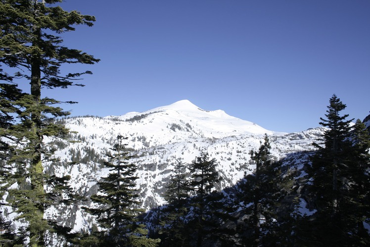 Pyramid Peak (California)