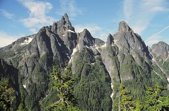Victoria Peak (British Columbia), Victoria Peak (Sutton Range)