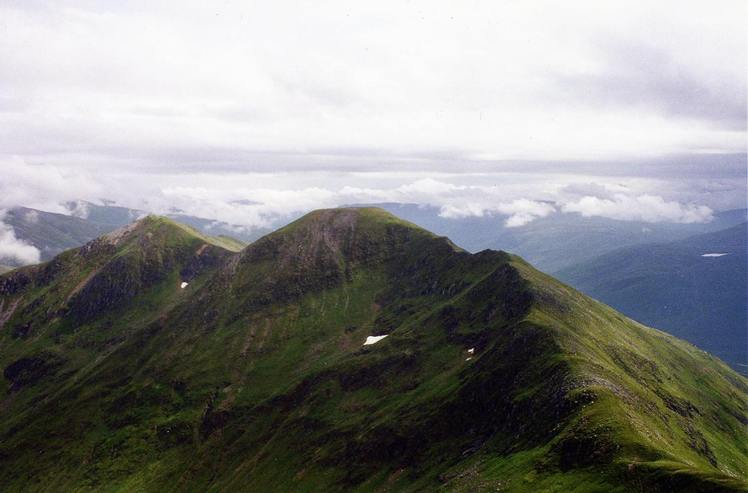 Aonach Meadhoin