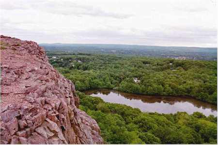 Ragged Mountain (Connecticut)