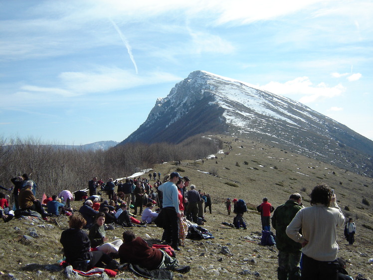 Visit ..., Trem - Suva planina