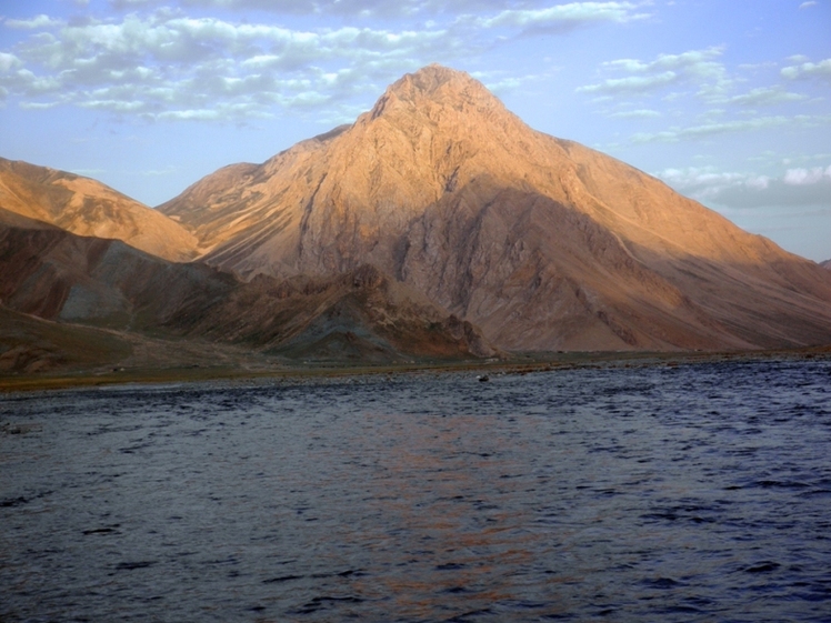 Ali  Saeidi  NeghabeKoohestaN, Damavand (دماوند)