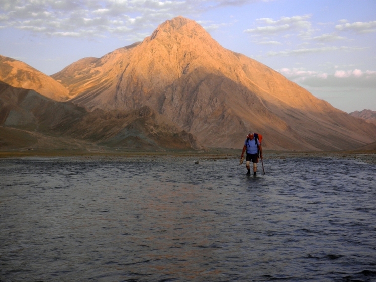 Ali  Saeidi  NeghabeKoohestaN, Damavand (دماوند)