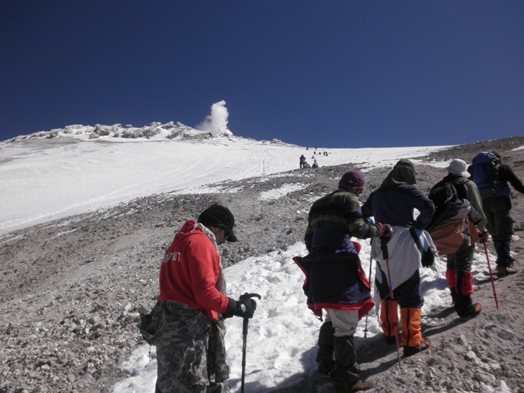 Ali  Saeidi  NeghabeKoohestaN, Damavand (دماوند)