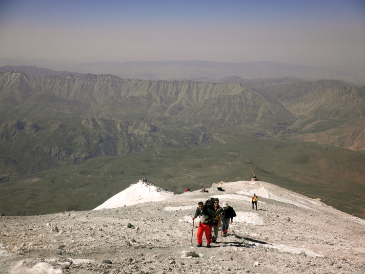 Ali  Saeidi  NeghabeKoohestaN, Damavand (دماوند)