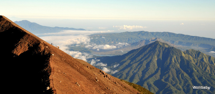 a new group approaching the peak, Mount Agung