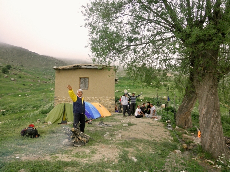 Ali   Saeidi   NeghabekoohestaN, Damavand (دماوند)