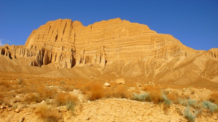 Ali   Saeidi   NeghabeKoohestaN, Ghar-e-Roodafshan